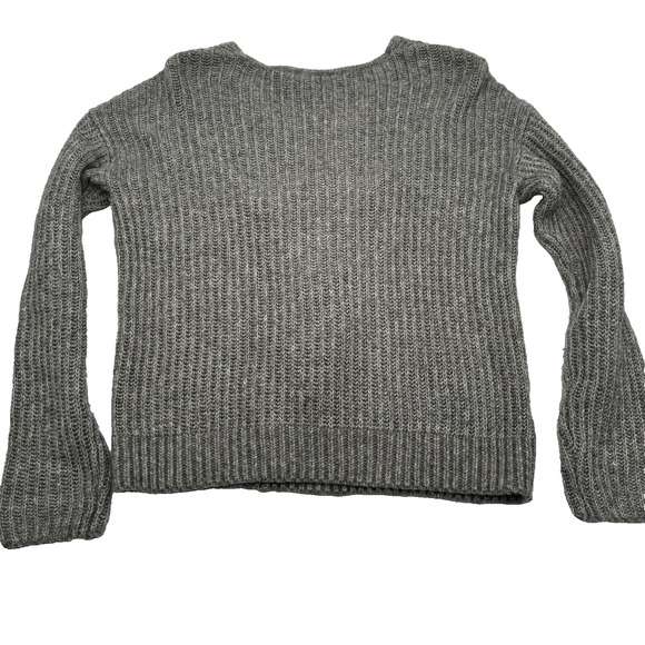 Ann Taylor MEDIUM twist criss cross fuzzy‎ v neck gray knit sweater pullover top - Picture 3 of 6